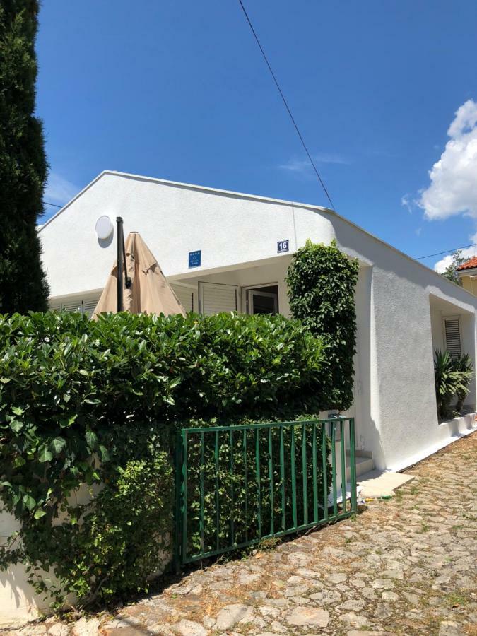 Villa Dvojac Jadranovo Eksteriør bilde
